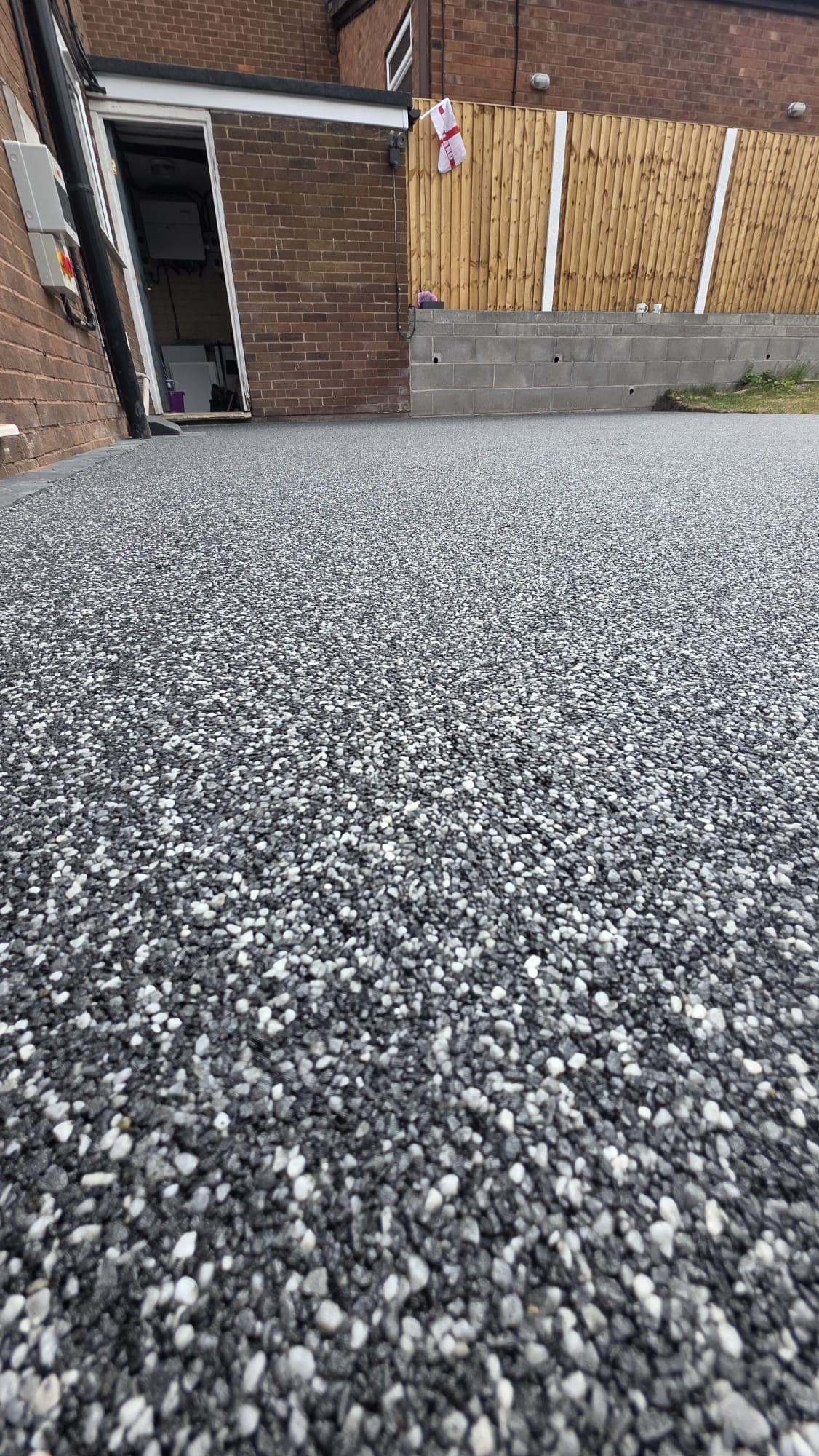 Resin Driveways work example 3 by Tru-Pro Landscaping